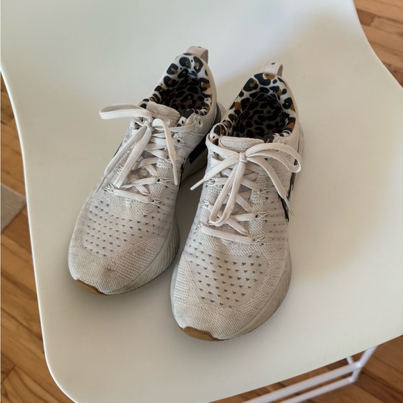 Nike Running Shoes Womens 7.5 Infinity React Flyknit - Picture 7 of 7